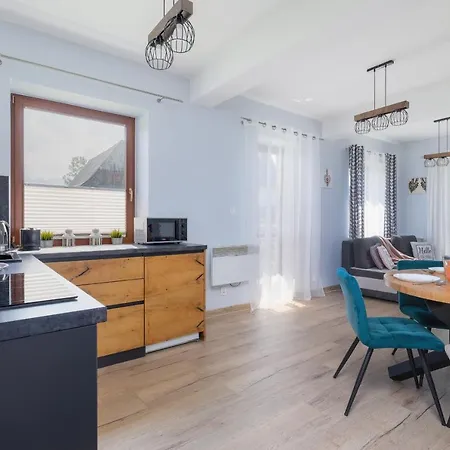 Cozy In Near Tatra National Park By Renters شقة *